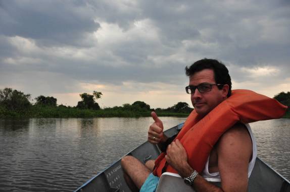 Passeio de barco no rio Paraguai, na região de Corumbá, no Mato Grosso do Sul